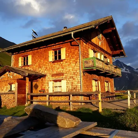 Lesach Riegelhuette Kals am Grossglockner